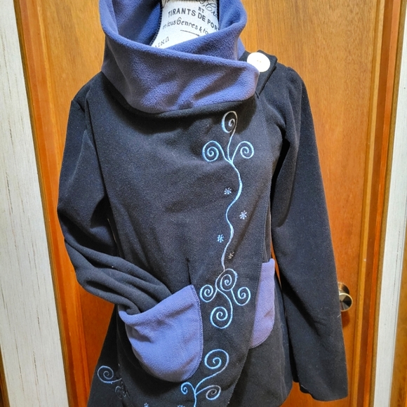 Sweaters - Black, blue, lavendar fleece wrap